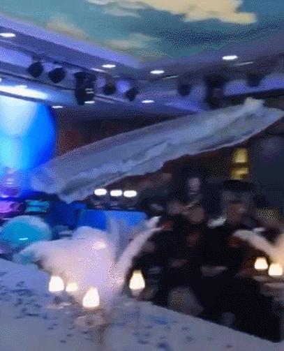 中式婚礼火遍抖音,中式婚礼爆火