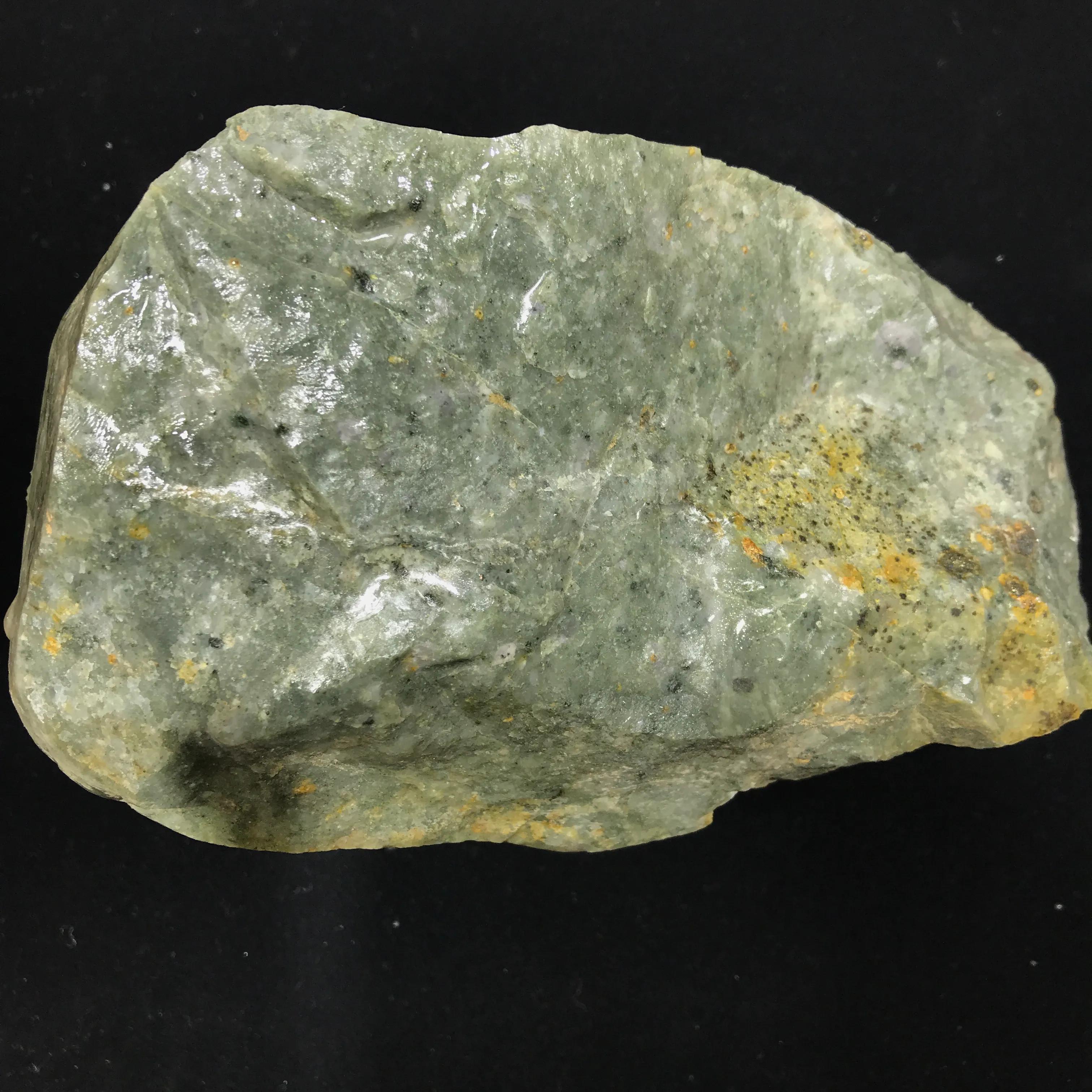 怎么打灯辨别和田玉石真假,玉石手串怎么辨别真假