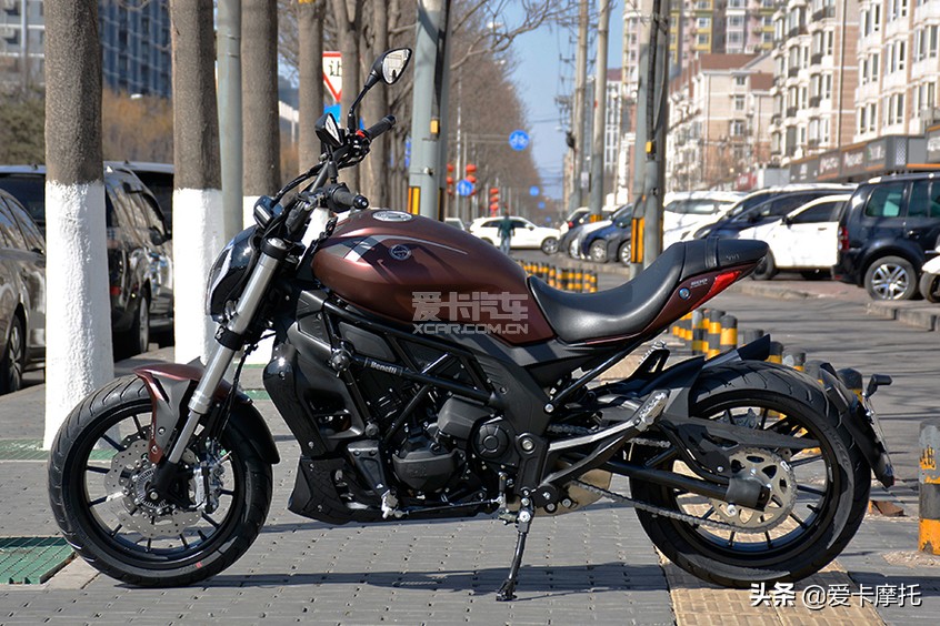 2023年贝纳利502新款图片,贝纳利502c改杜卡迪大魔鬼排气