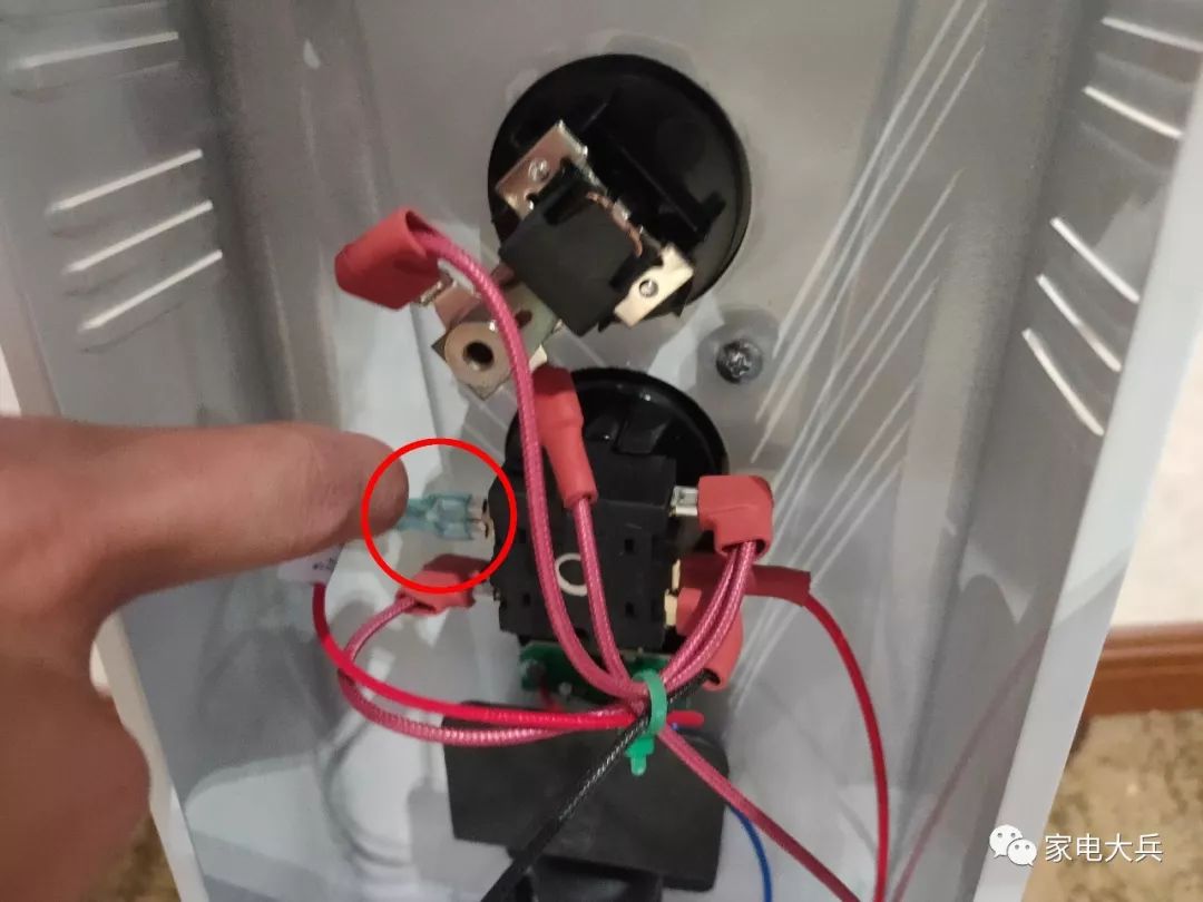 先锋和格力油汀取暖器哪个好,美的和先锋油汀取暖器哪个好