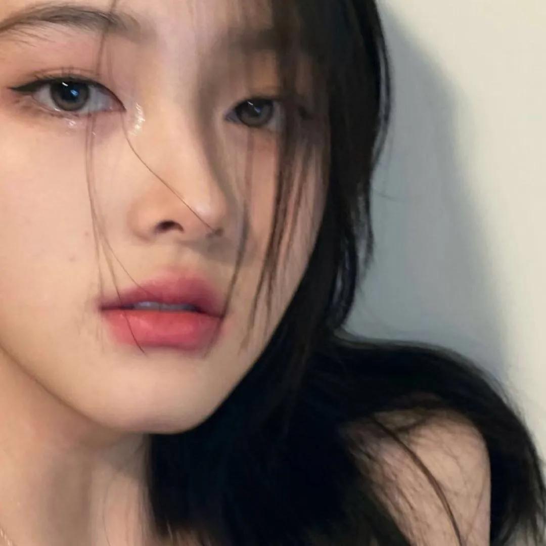 最好的感情久处不厌闲谈不烦朋友,最好的爱情久处不厌闲谈不语