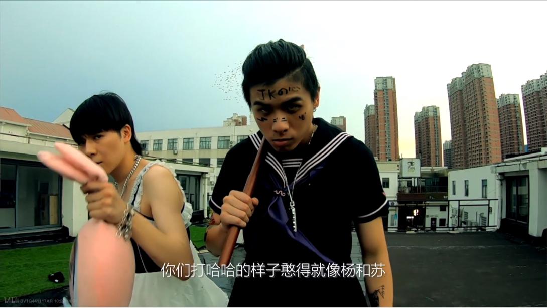 法老成女装大佬？和lo圈顶流*安谢**然梦幻联动，JK后又换上Lolita