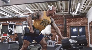 巨石强森健身计划,巨石强森训练时间表