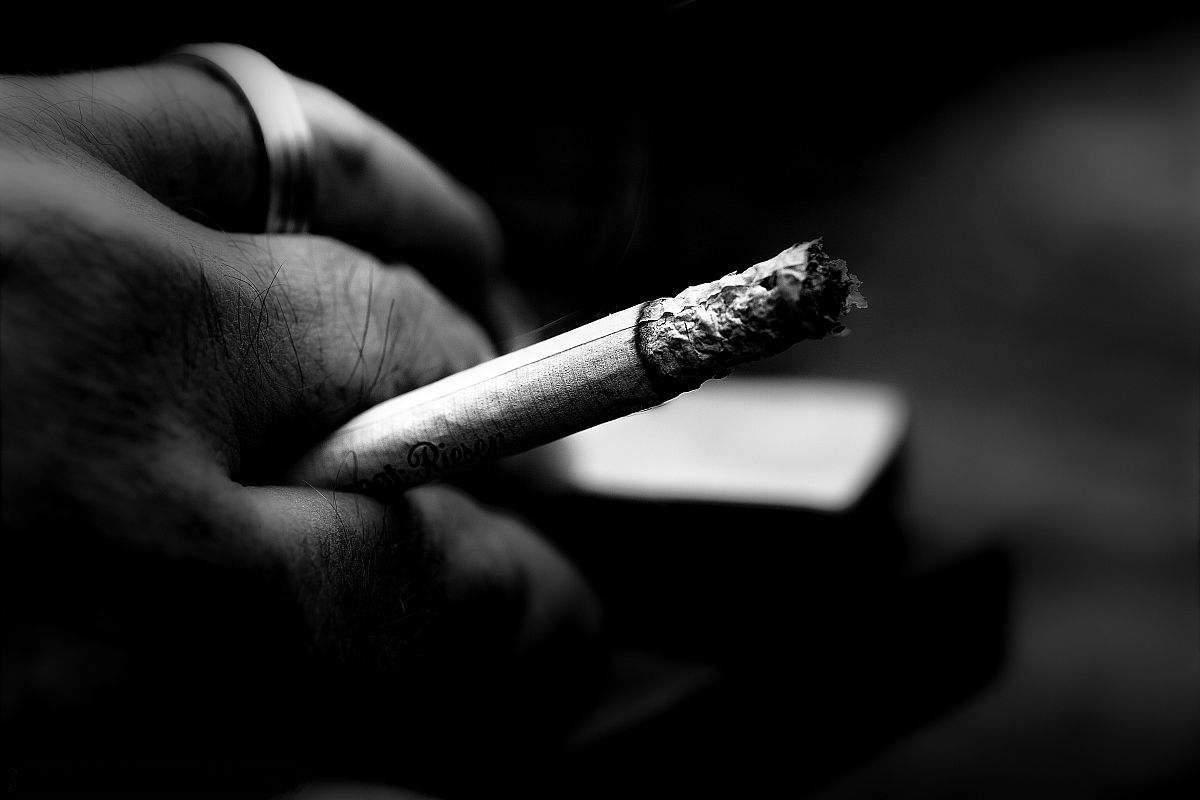 老罗说卖手机不赚钱,卖手机老罗