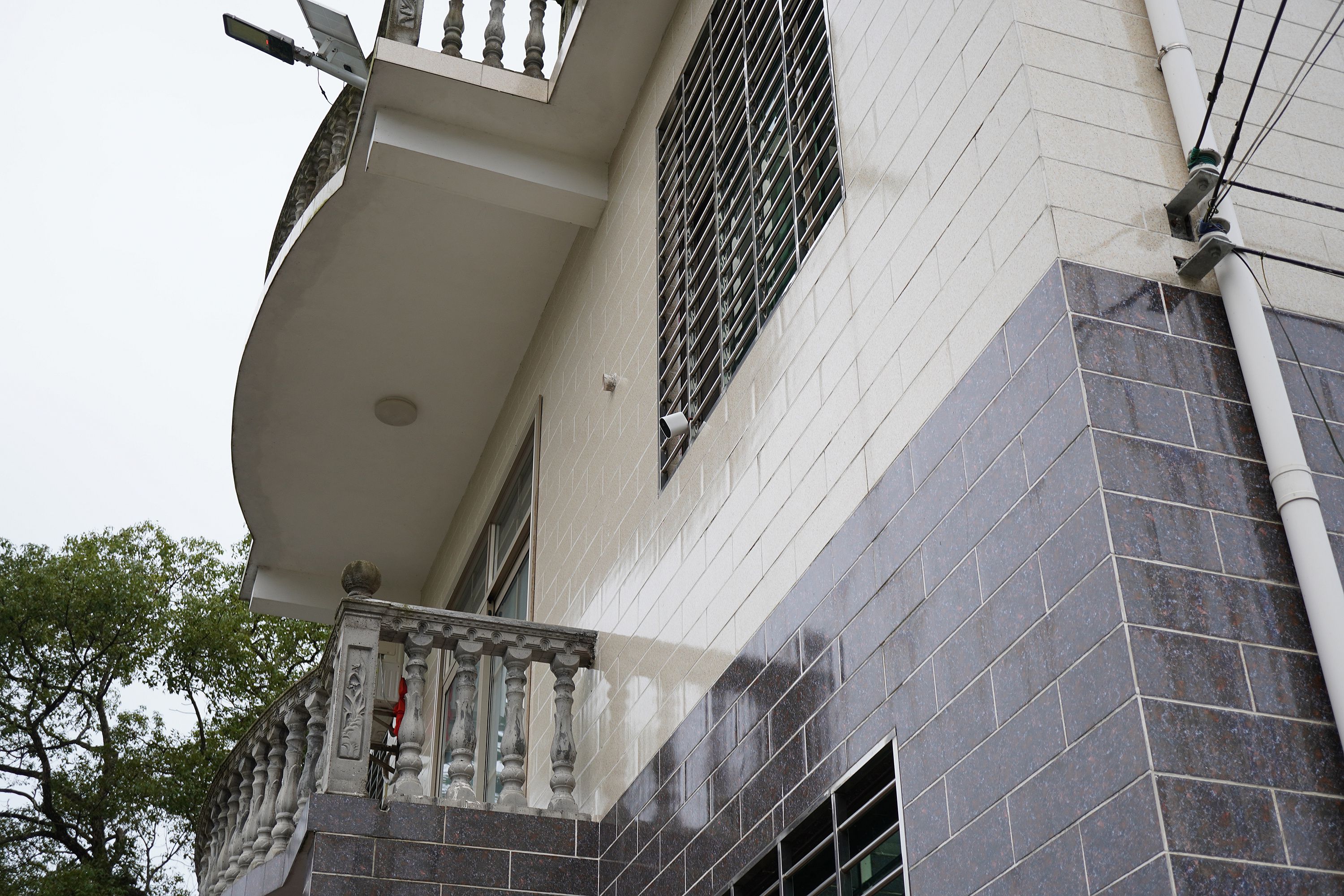 小米墙挂式监控摄像头,1台监控摄像头连接二台录像机