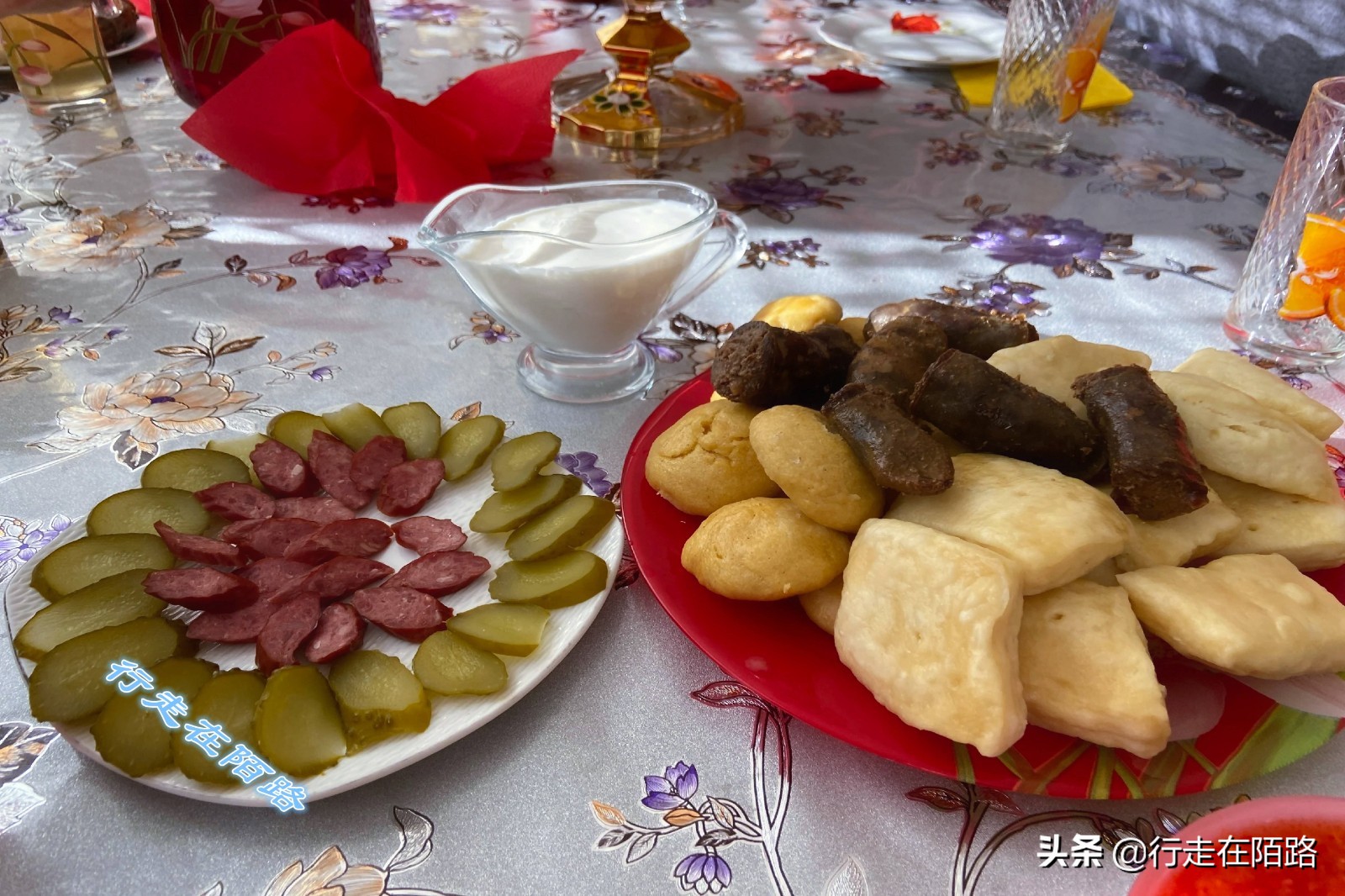 俄罗斯人均收入为什么那么低,俄罗斯真实的工资和物价