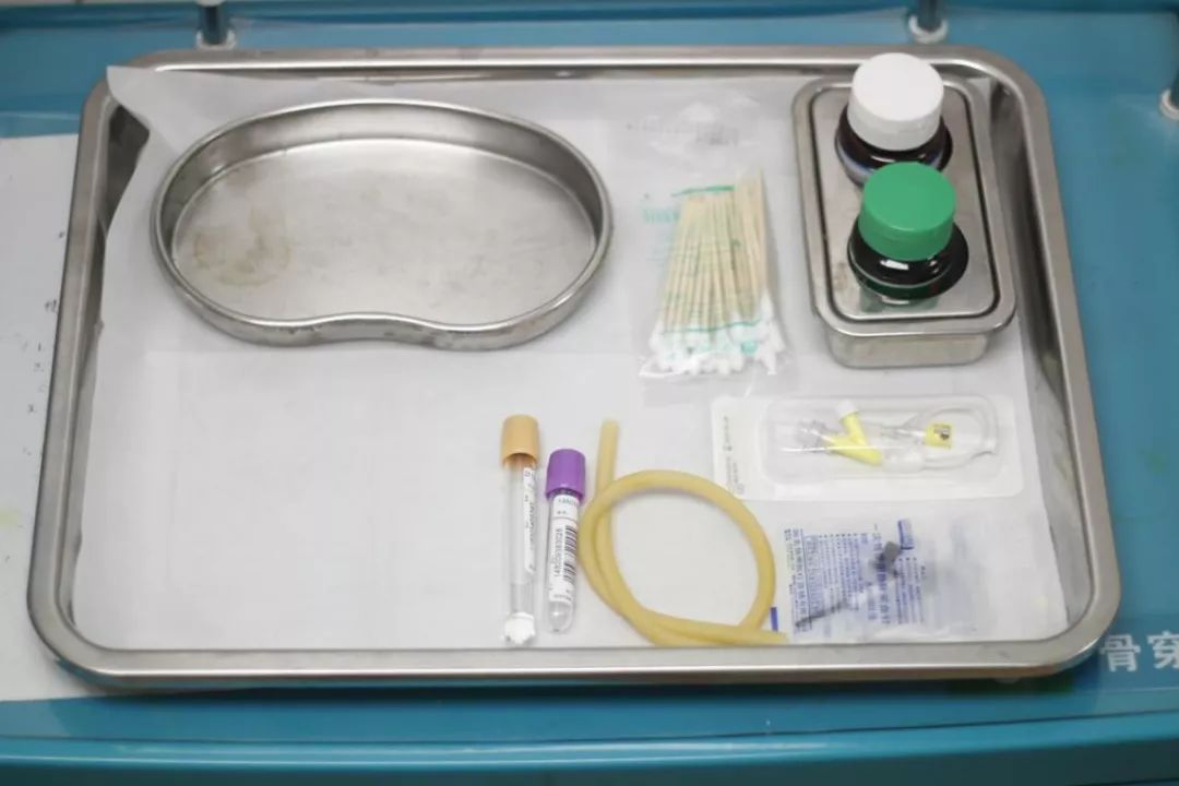 这样使用治疗盘，被护士长点名了！90%的护士都做错了