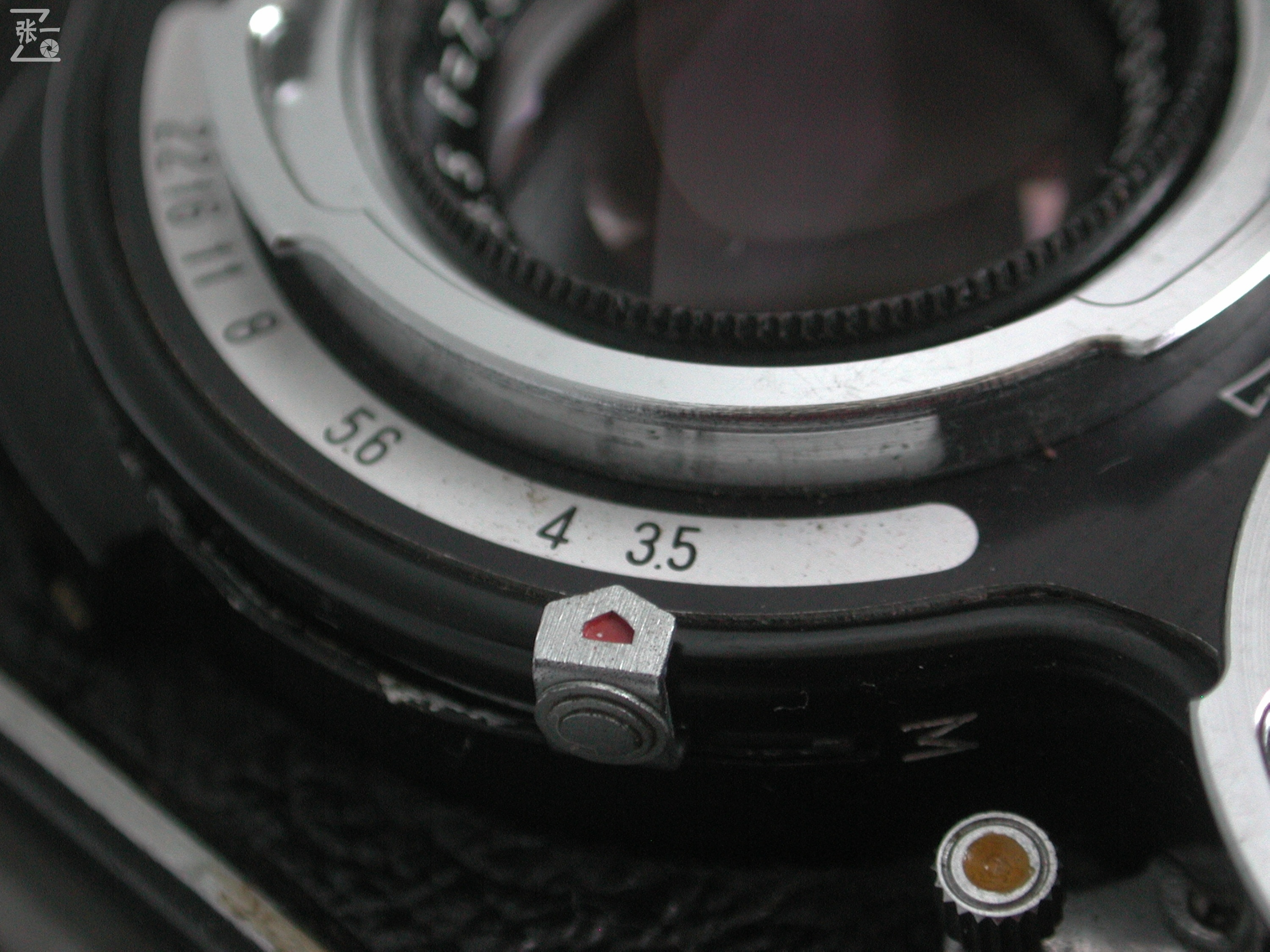 右手调焦的双反照相机：WalzflexIIIA！日本制造