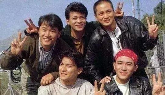 十七岁歌曲香港,一首17岁歌曲