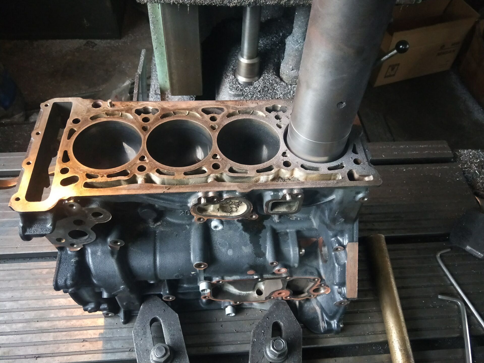 2010款大众途观发动机大修,2010年大众途观大修自己开值不