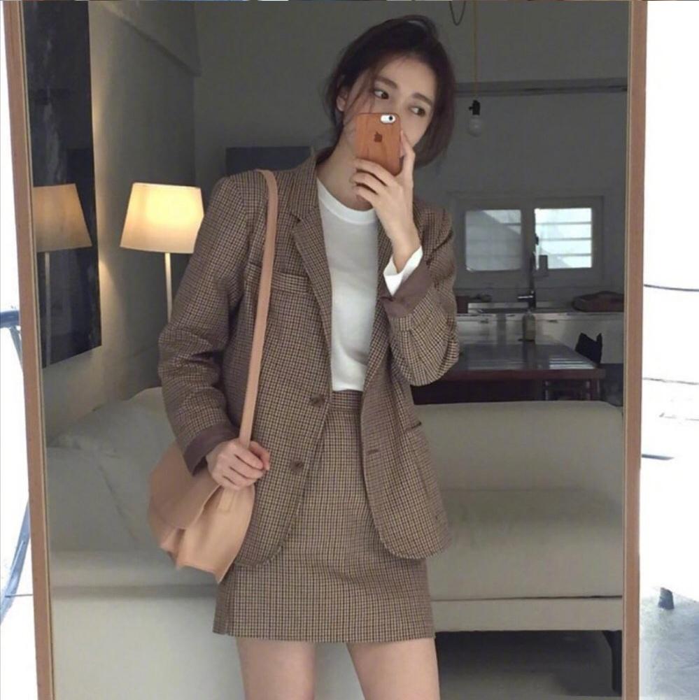 经典又青春简单又百搭的小西装,秋冬小西装怎么搭配显气质