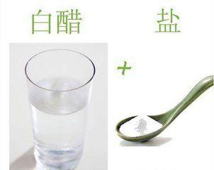 玻璃上的水垢用洁厕液能清理掉么,浴室玻璃水垢如何清除小技巧