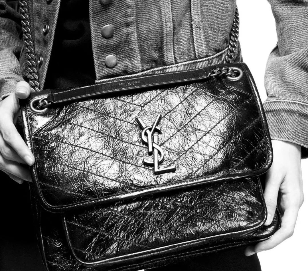 买奢侈品包买哪款,买奢侈品包值吗