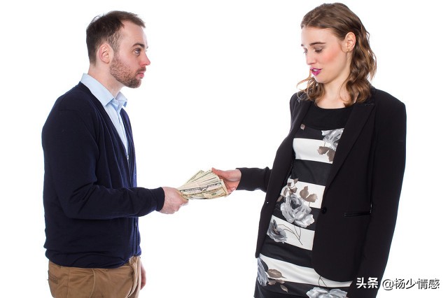 如果朋友向你借钱怎么办视频,朋友借钱到底借还是不借