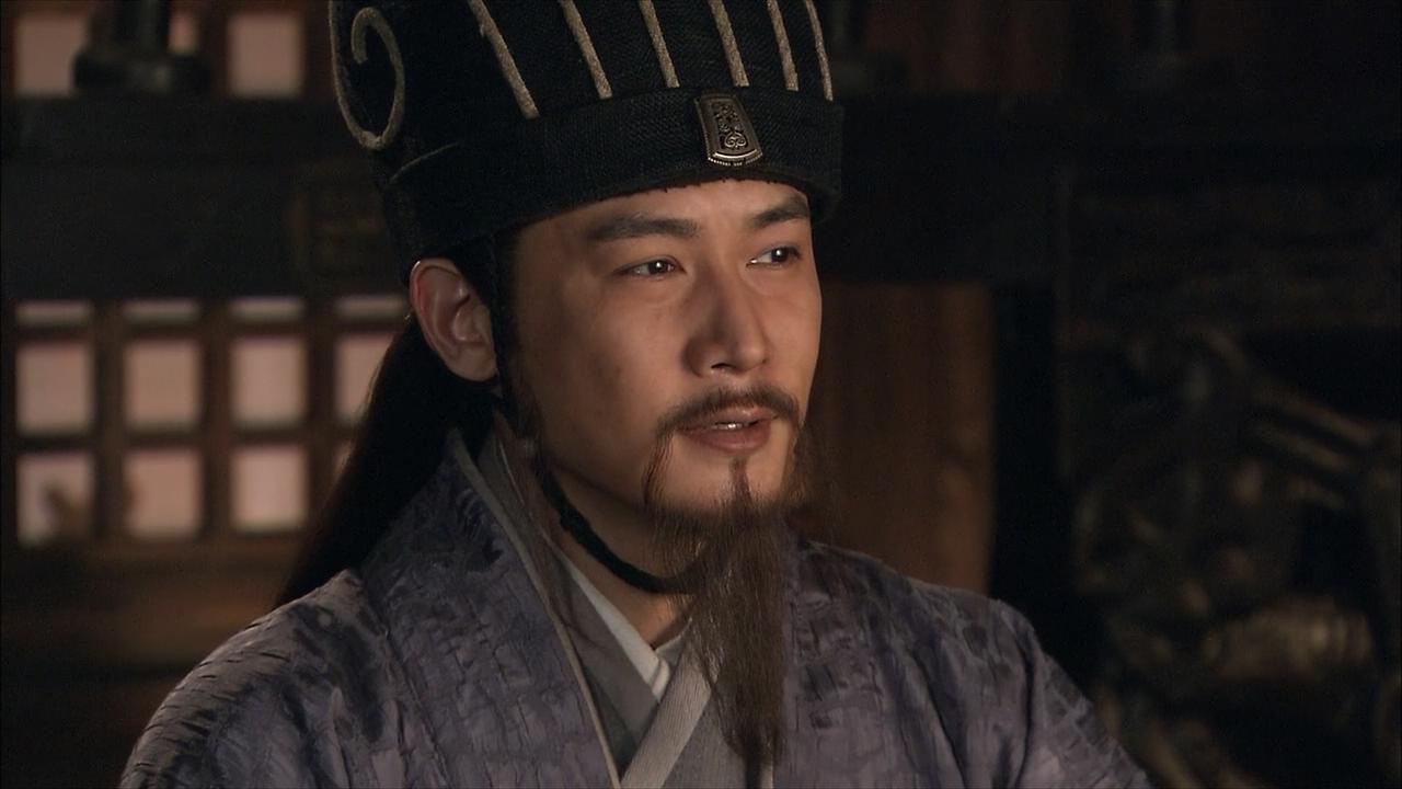 张松在曹操和刘备之间选择,庞统陷害张松迫使刘璋主动决裂