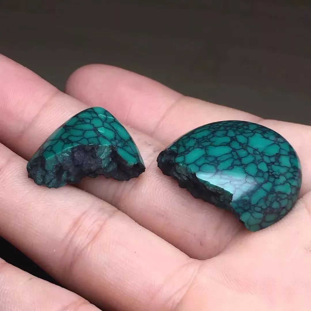 绿松石被搓碎了，万万没想到的是……