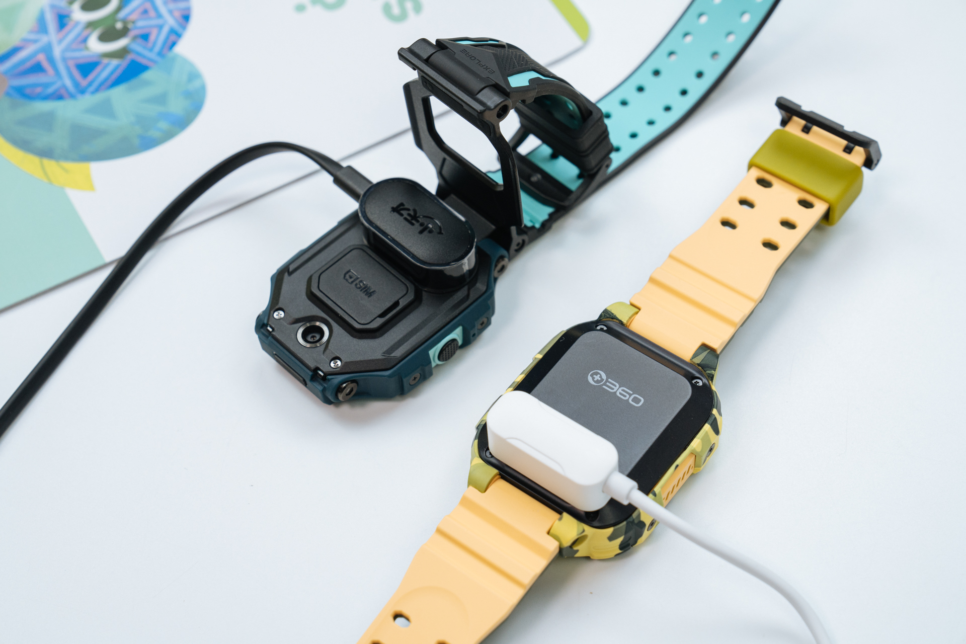 3608xs和小天才q1r手表哪个好,儿童手表360好还是小天才好