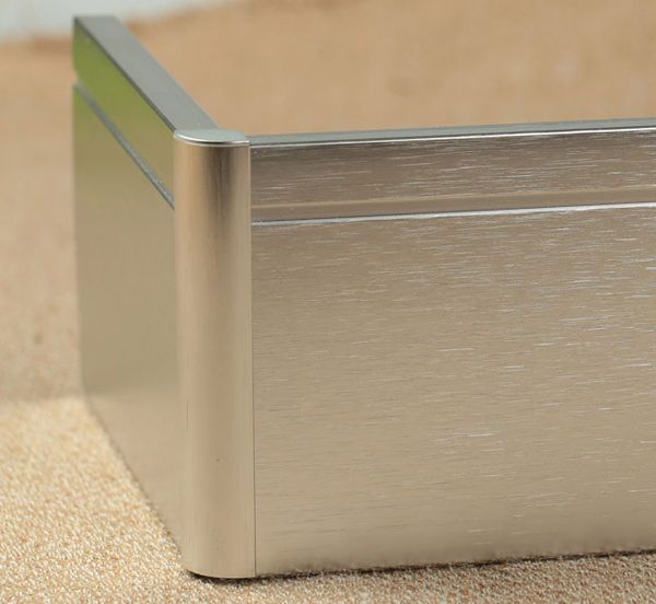 地砖踢脚线可以用什么替代,踢脚线有必要装吗