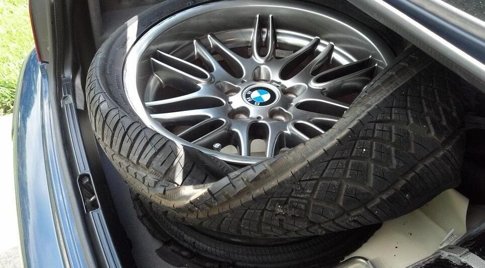 胎压高加速快还是胎压低加速快,胎压高还是胎压低容易中钉子