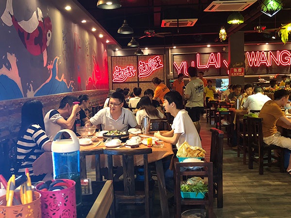 餐饮开业活动怎么做吸引人,新店开业顾客进店送什么小礼品