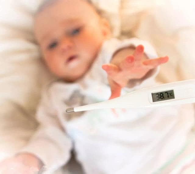 宝宝吃了退烧药都不退烧该怎么办,宝宝吃了退烧药还是不退烧