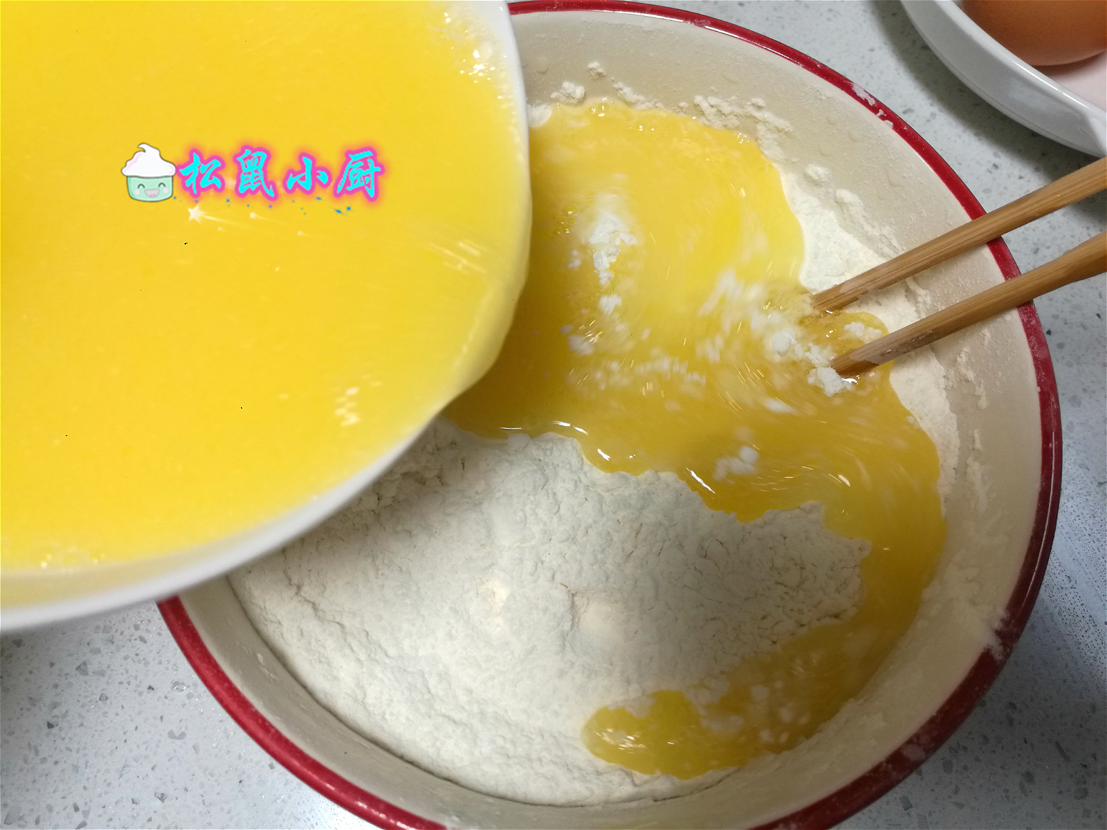 正宗油条炸蓬松还用加酵母粉吗,炸油条用脆皮油条粉和酵母可以吗