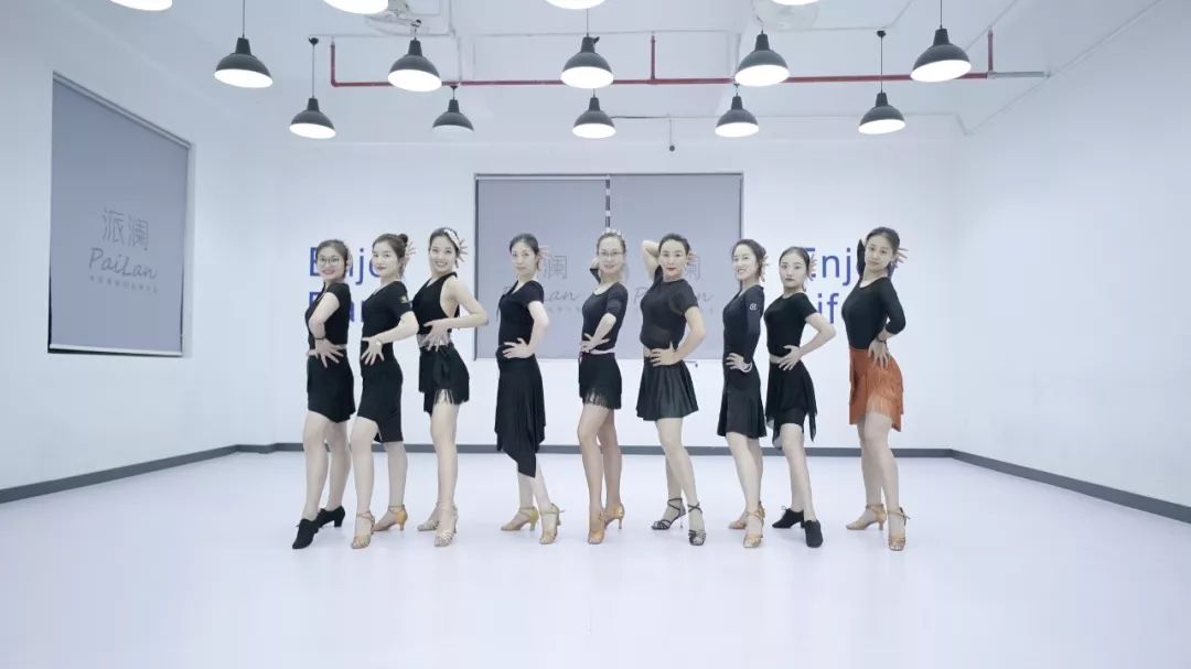 五个动作教会你跳拉丁舞,跳好拉丁舞恰恰单人的技巧