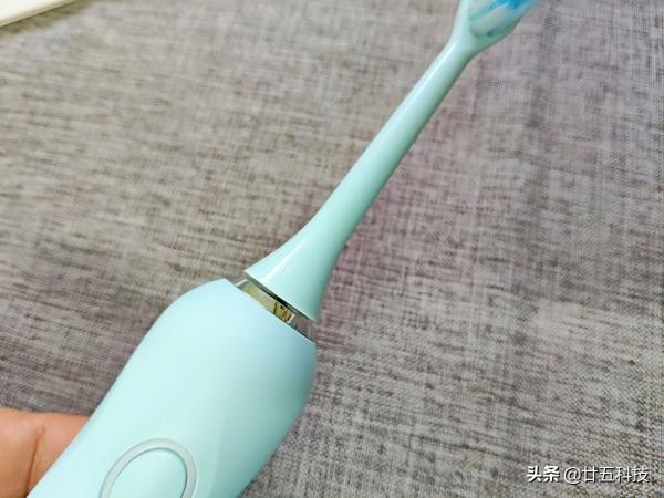 电动牙刷推荐100以内续航持久性强,实测入门必备的一款电动牙刷