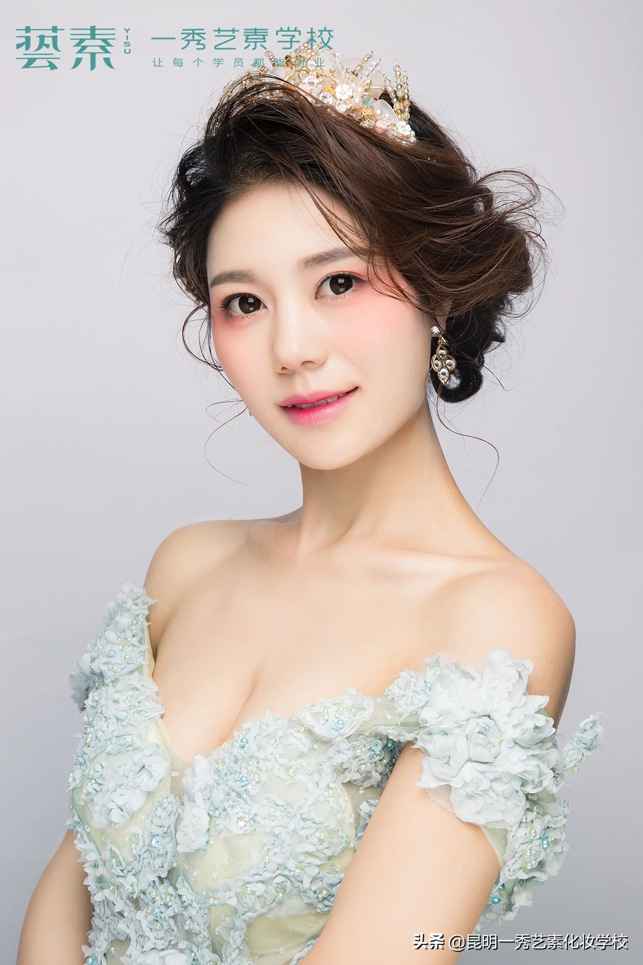 专业新娘妆化妆师必备物品清单,新娘跟妆的正确接单方法