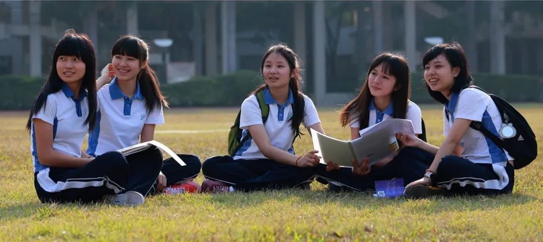 娣卞湷绂忕敯涓2020,绂忕敯涓2020