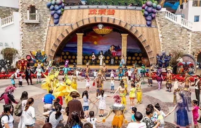 天津欢乐谷两大一小游玩攻略,天津欢乐谷免费入园