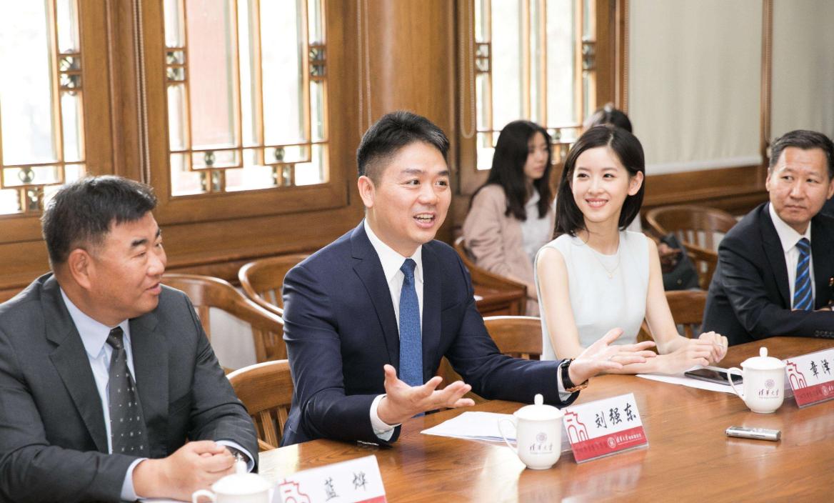 马云跟刘强东的电商生意怎么样,刘强东马云说电商解决就业