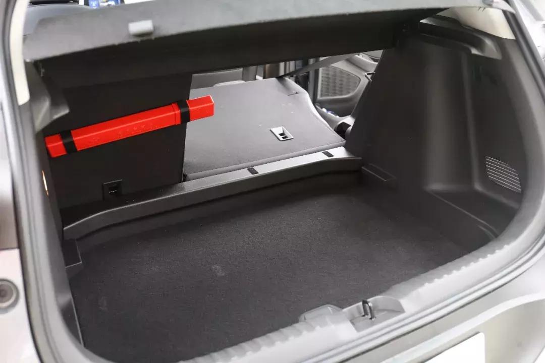 雪佛兰创酷汽车试驾,试驾雪佛兰创酷rs