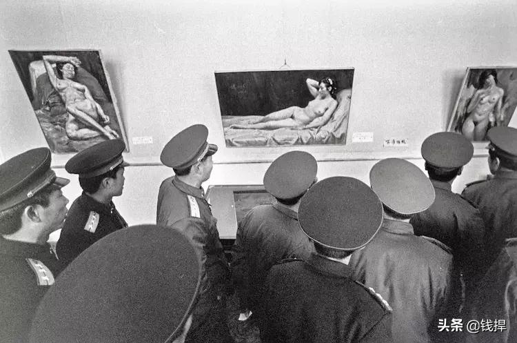 「钱眼回眸四十年-35」青岛举办《中国人体油画大展》89