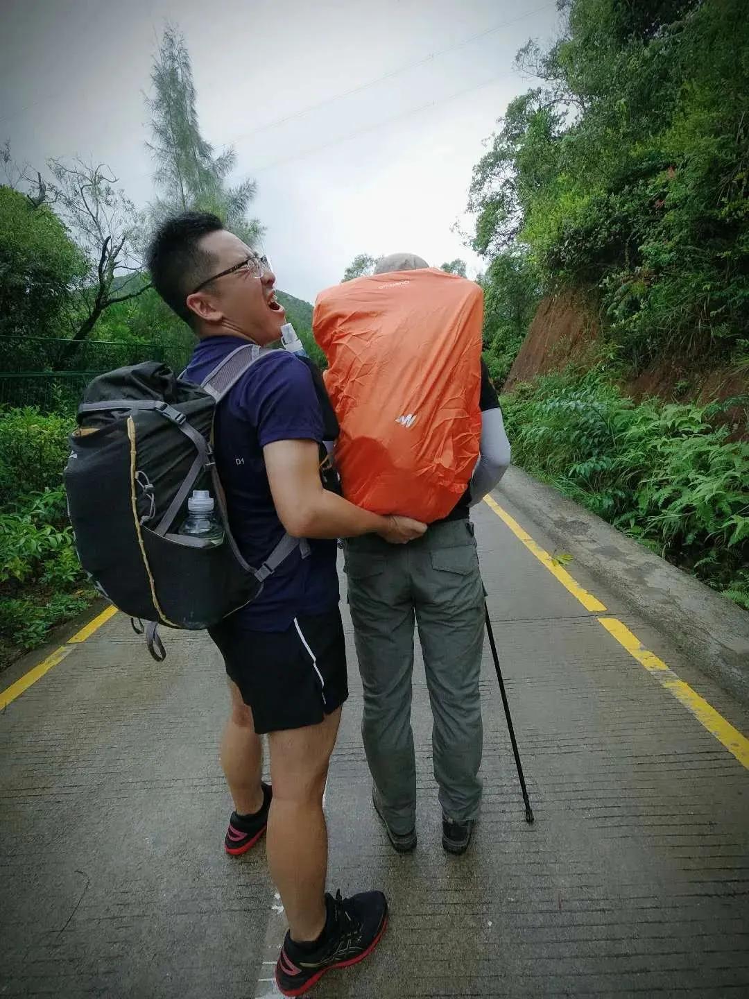 跑向沙9|哈工大沙9马峦山负重训练