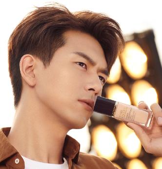 雅诗兰黛沁水粉底液自然色测评,雅诗兰黛沁水粉底液适合什么肤色