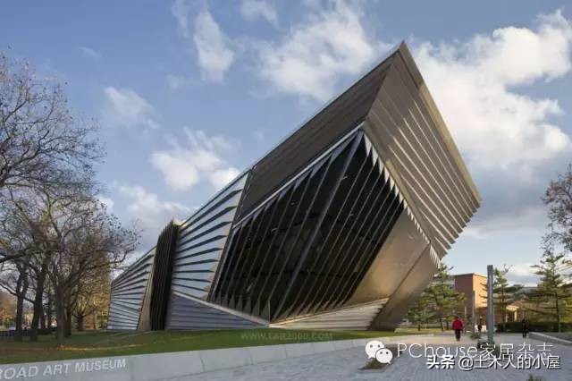 扎哈设计的中国著名建筑,扎哈建筑作品凌空