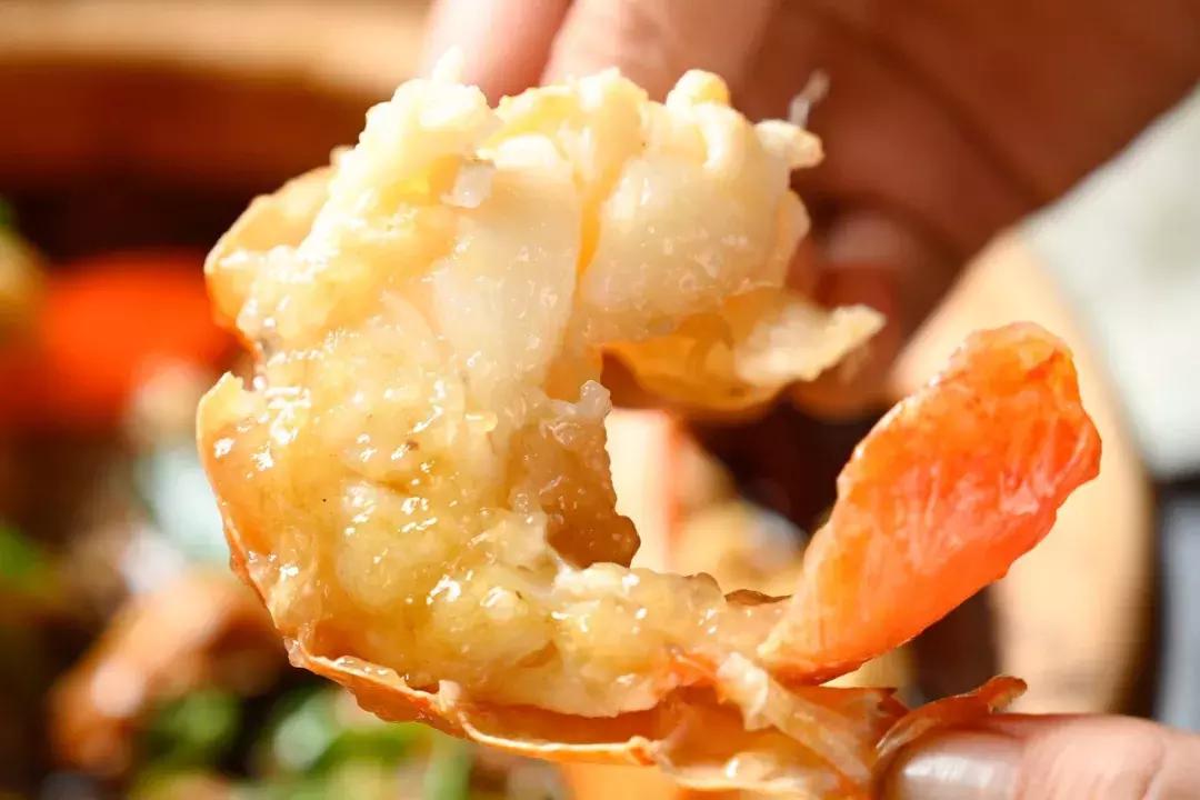 鸡煲界中的LV，澳洲龙虾做配菜，嗦一口就管不住嘴！