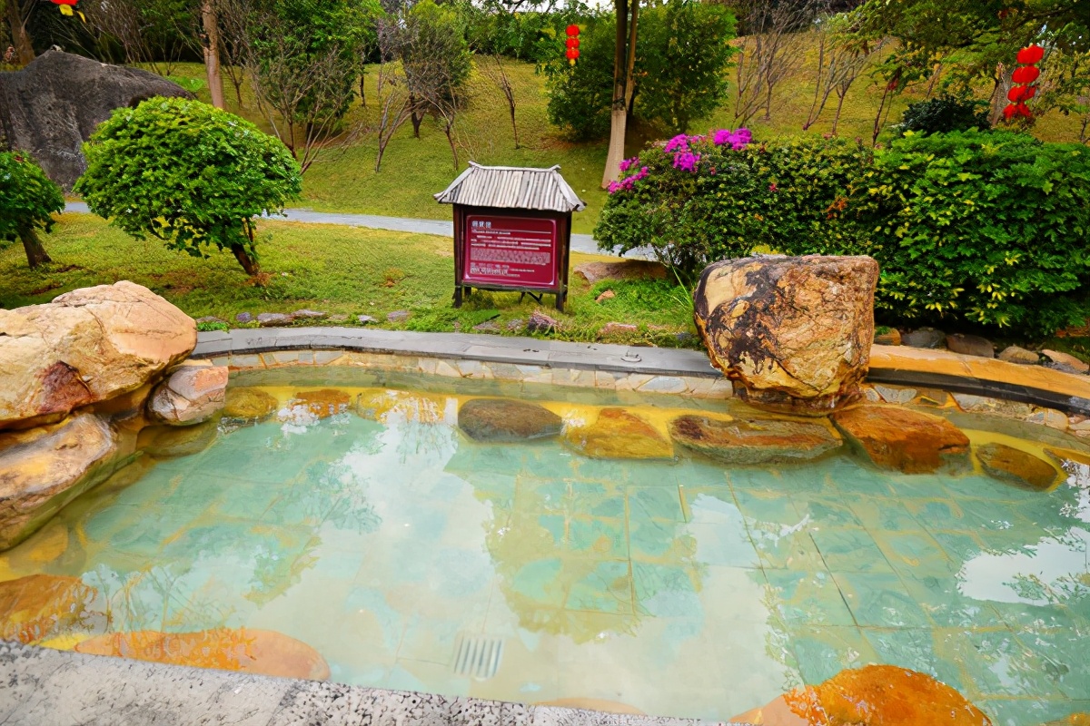 泡火山温泉，是一种怎样的感受，去清远森波拉约泡