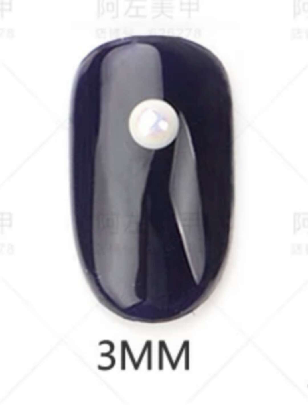 在家就可以随便做个美甲,下班回来做个美甲让自己开心一点