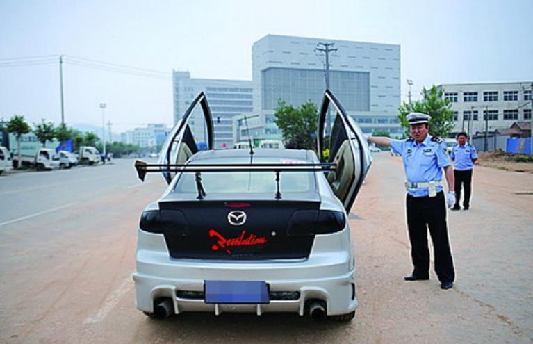 大叔面包车改装成房车,大叔五菱面包车改装