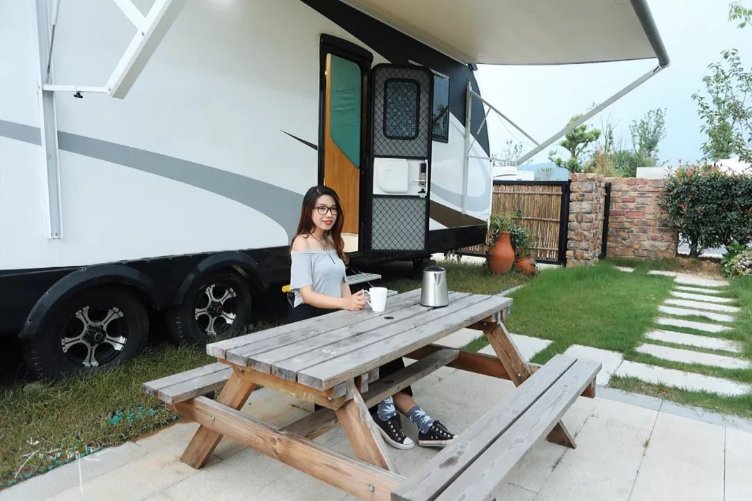 房车露营旅行推荐,自驾出游露营野炊房车营地