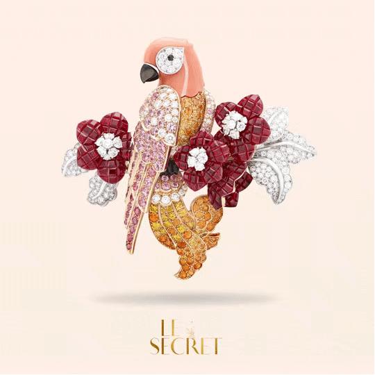 珠宝能在身上动？不稀奇，几百年前就有了