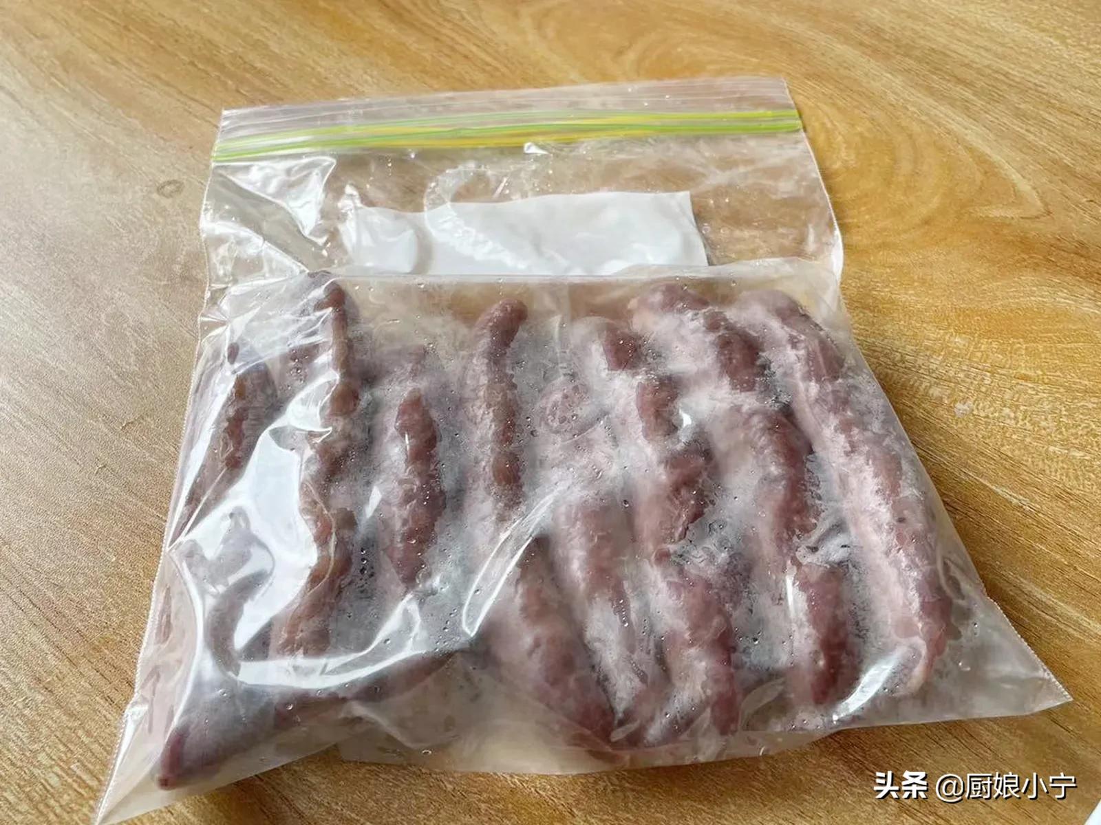 制作小孩吃的脆皮肠放什么料,如何制作无添加剂的玉米脆皮肠