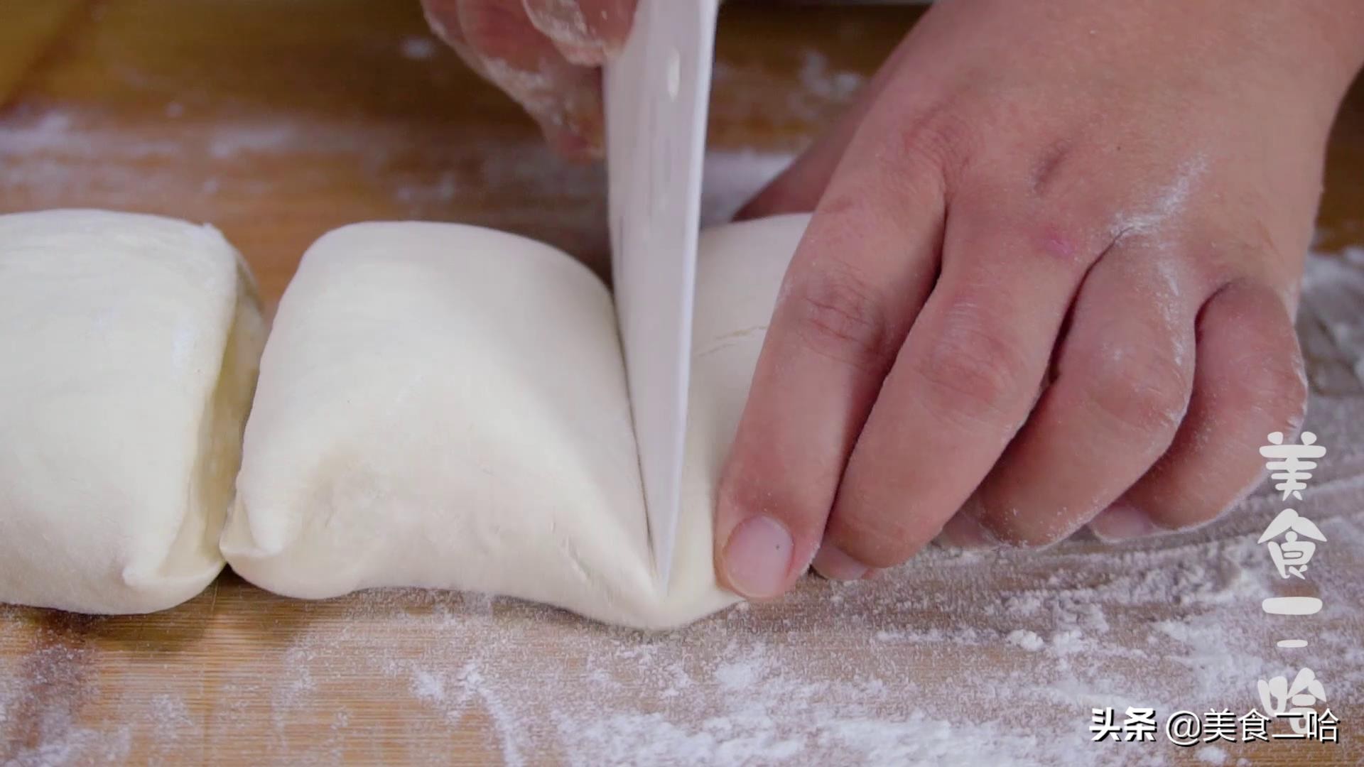 千层烙饼怎么和面做又软又好吃,千层发面烙饼的最简单制作方法