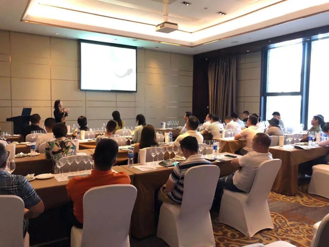 澳大利亚葡萄酒性价比探析,澳大利亚葡萄酒品牌有哪些