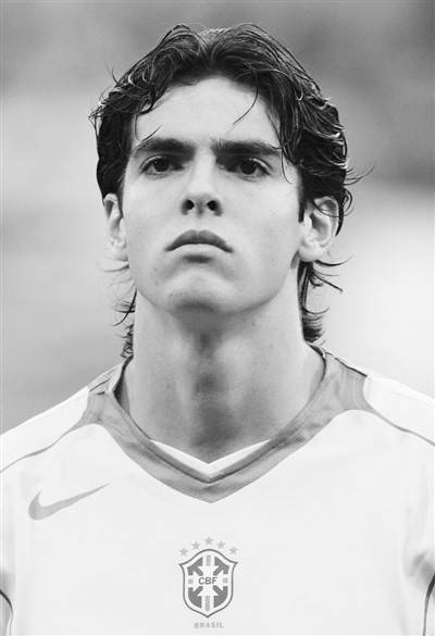 好看的足球壁纸高清,ac米兰壁纸高清全屏足球