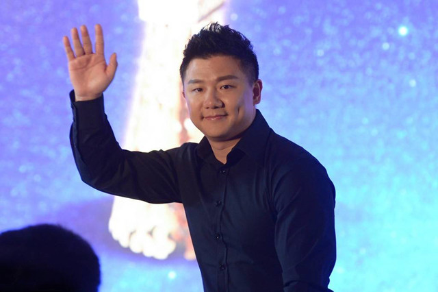 中超两俱乐部官宣换帅,中超足球球队引援最新消息