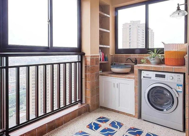 小阳台需要装洗手盆吗,阳台放拖把池好还是洗手盆好