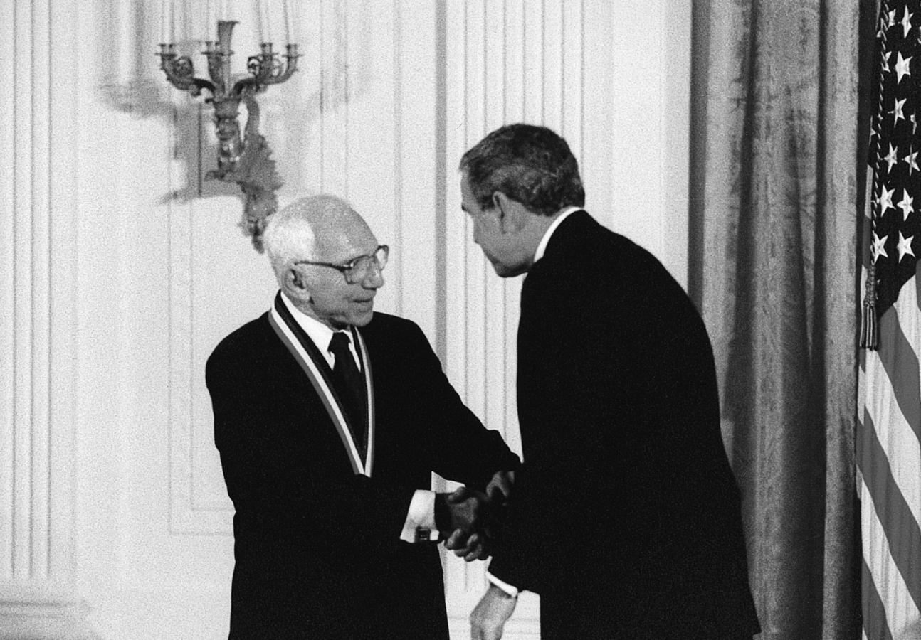 百年华彩人生|从艰辛童年逆袭声学泰斗，抓住机遇有多重要？